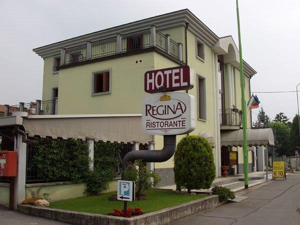 Hotel Ristorante Regina Mozzanica Exterior foto